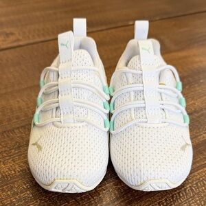 Puma Kids White and Light Green Sneakers